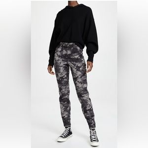 SPANX Stretch Twill Cargo Joggers